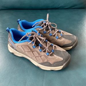 Merrell Chameleon Low 2.0 Hiking Shoes Boys Size 5M, EU Size 36